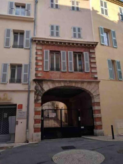 Jolie 3 Pieces Avec Terrasse Au Vieux Port, A 2 Pas Des Plages Et Du Palais. Cannes Eksteriør billede